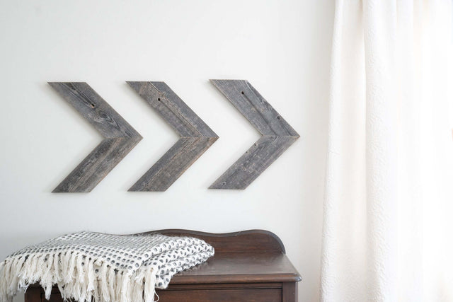Reclaimed Wood Chevron Arrow in Natural Weathered Gray (Set of 3) Photo 2 - Wooden Soul